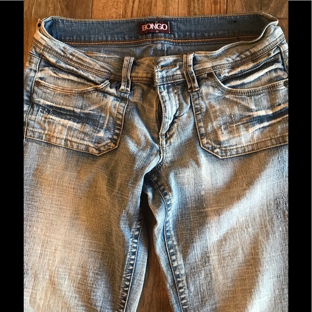 BONGO Light Washed Denim Boot Cut Jeans - Picture 2 of 5